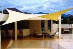 Tenda membran Layang